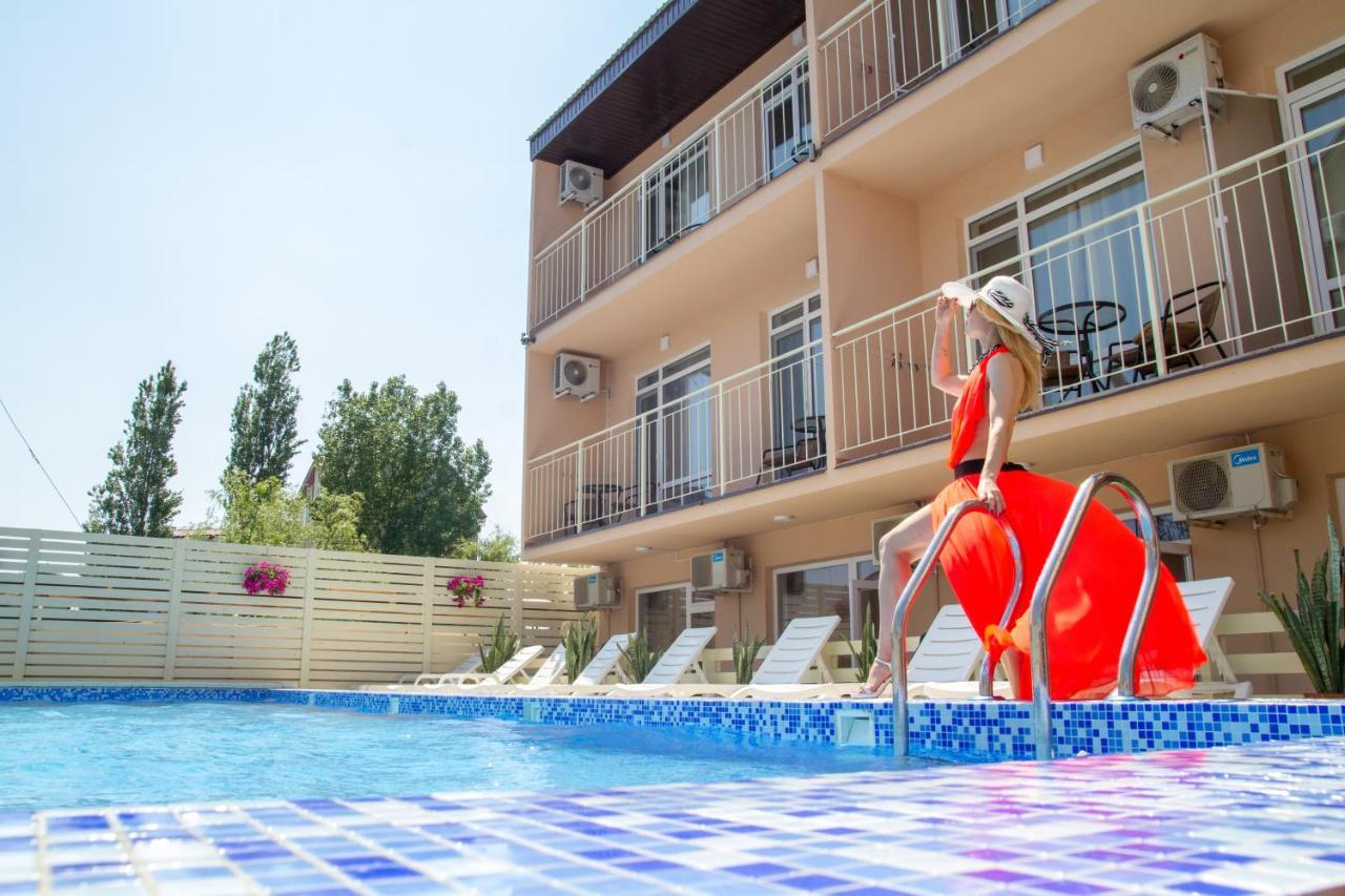 Euroline Hotel ザトカ エクステリア 写真